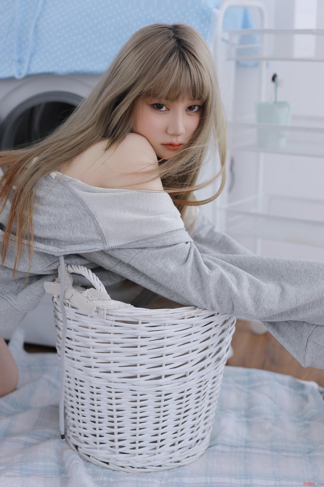 宅家拍照｜洗衣机纯欲风写真！-品图吧