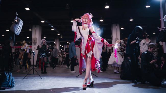 我的神明啊，就托付给你了漫展场照-品图吧