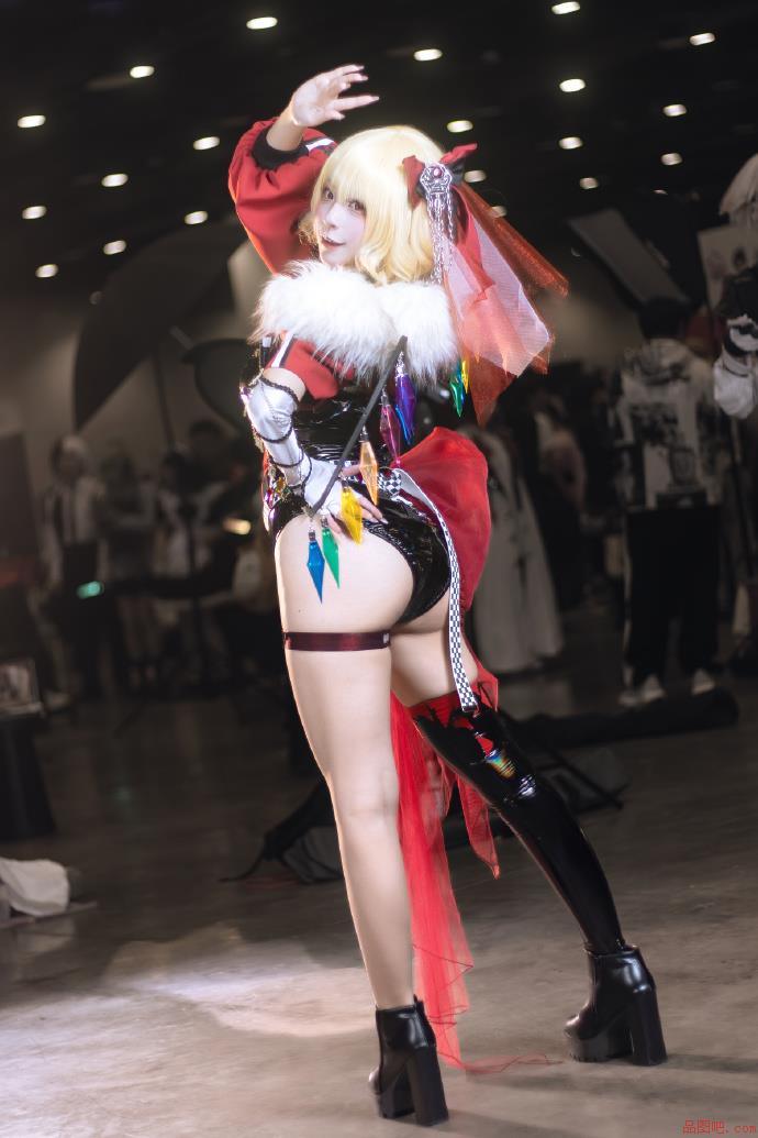 和芙兰一起玩～呀漫展场照-品图吧