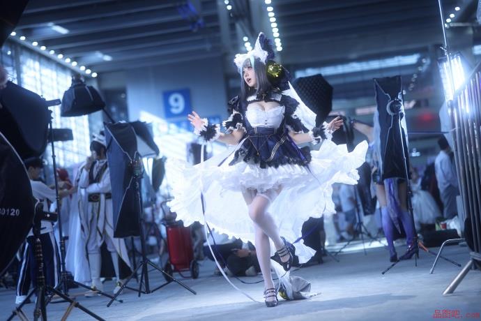 看看小柴郡猫猫呀！漫展场照-品图吧