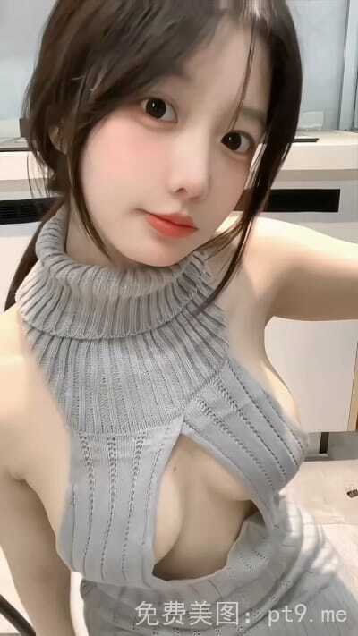 小羊偏偏 2025-09-08 17:39:23 灰色毛衣正面版-品图吧