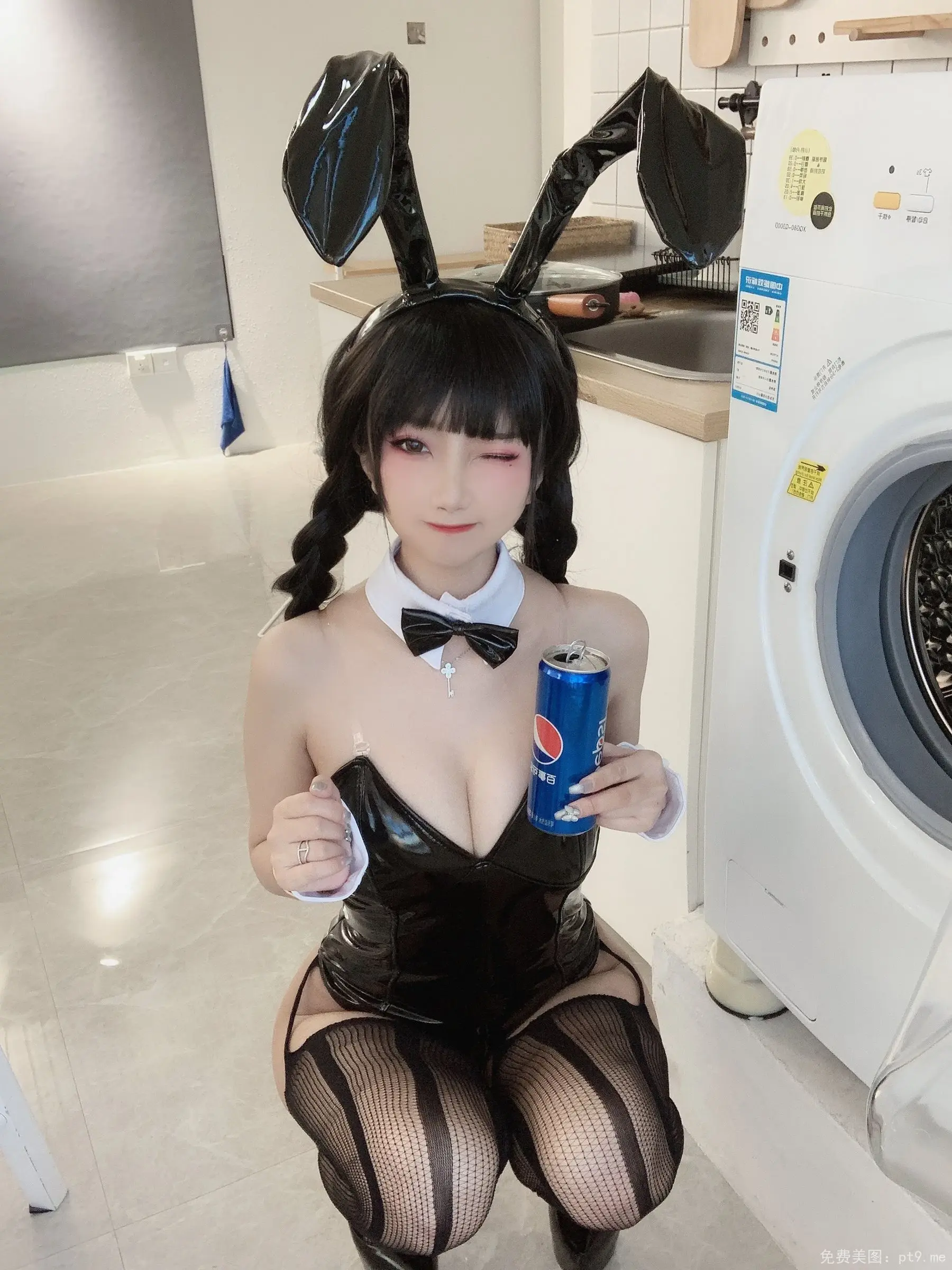 图片[5]-白嫩美少女鬼畜瑶 – 黑色兔女郎 - 品图吧-品图吧