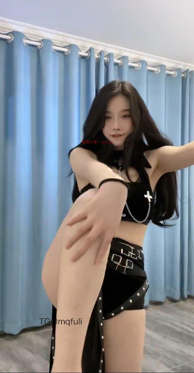 小清子 2025-12-29 19:40:10 【付费贴】 一组12张精品写真-品图吧